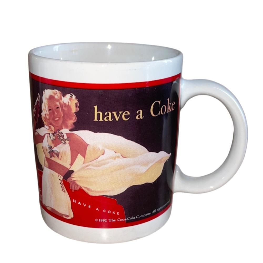 Vintage 90’s Coca-Cola Classic 1940’s Pin-Up Mug: GUC: COKE memorabilia
